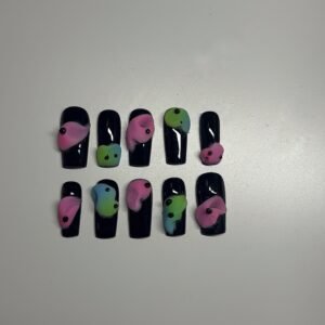 Press on noir avec 3d rose bleu vert violet